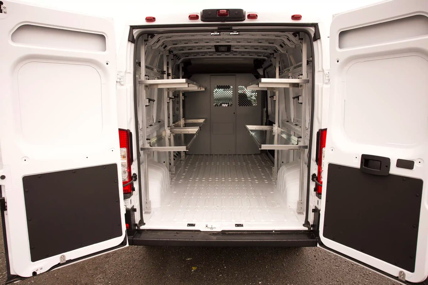 https://files.drivo.com/drivo-uploads/production/images/vehicles/FKLL_3_UCEXnQj.webp
