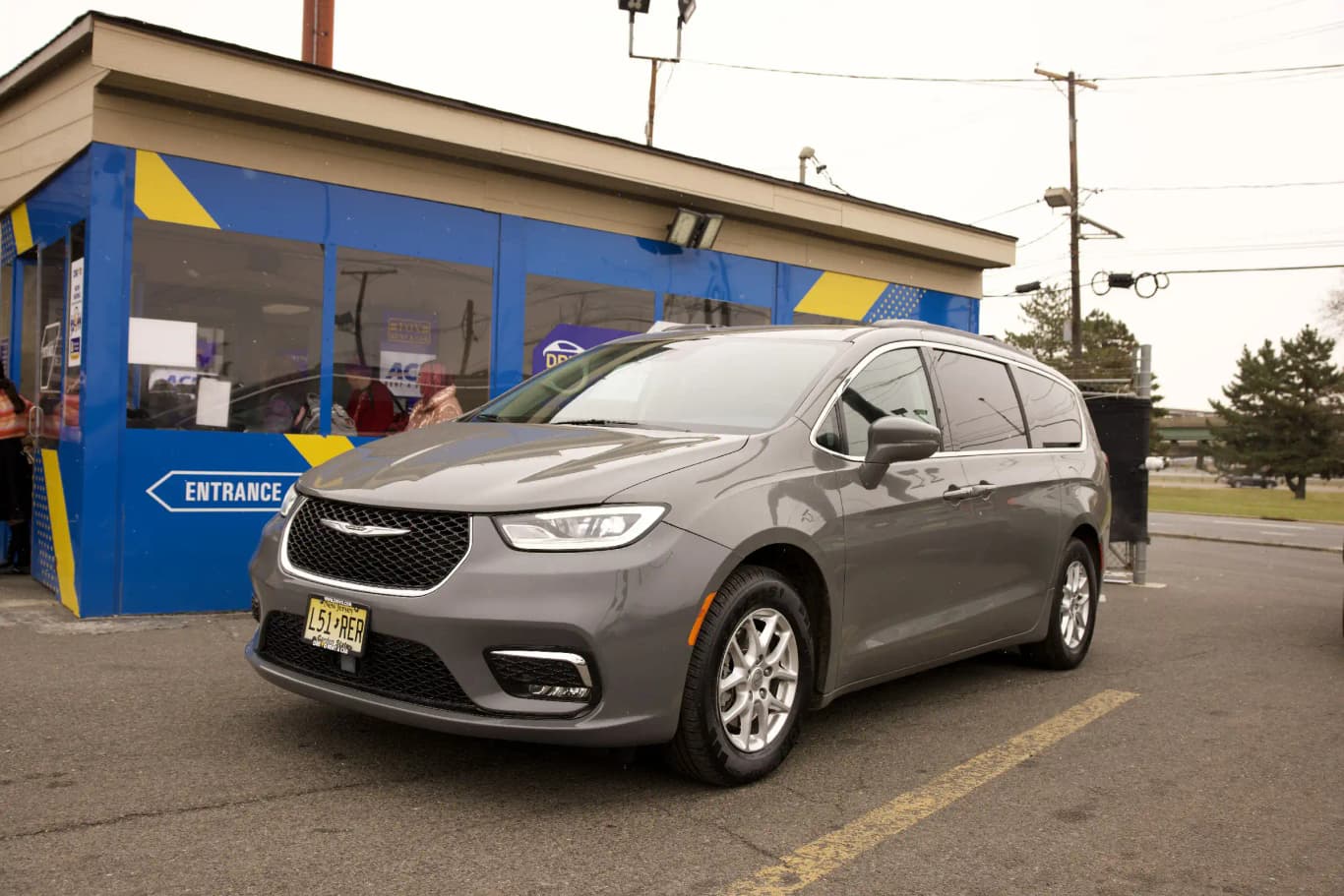 https://files.drivo.com/drivo-uploads/production/images/vehicles/MVAR_1.webp