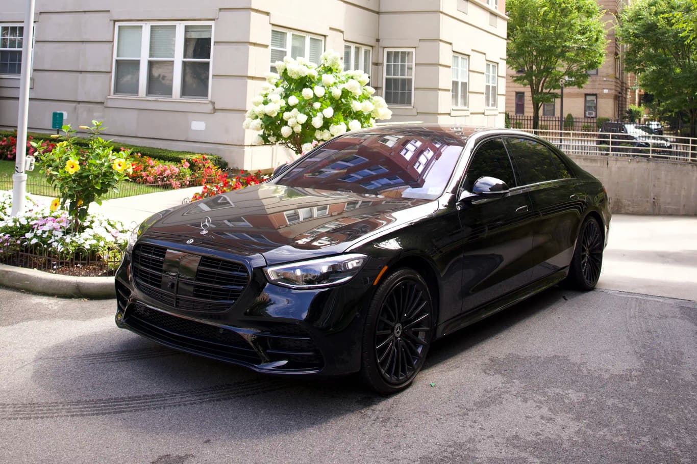 https://files.drivo.com/drivo-uploads/production/images/vehicles/SCLS_1.webp