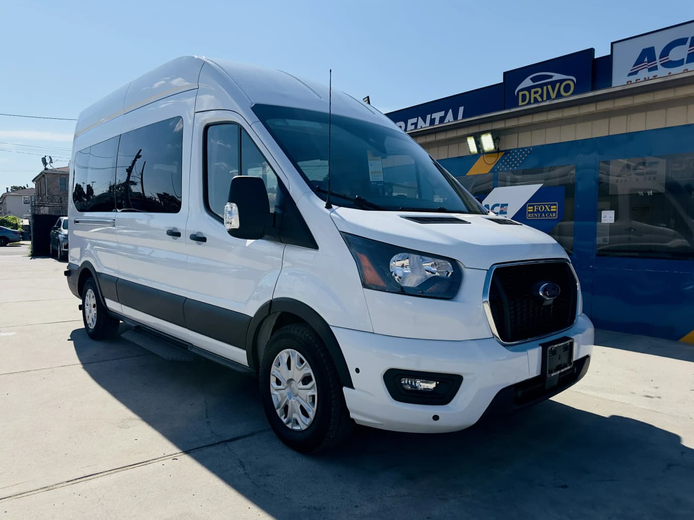https://files.drivo.com/drivo-uploads/production/images/vehicles/SVAR_1.webp
