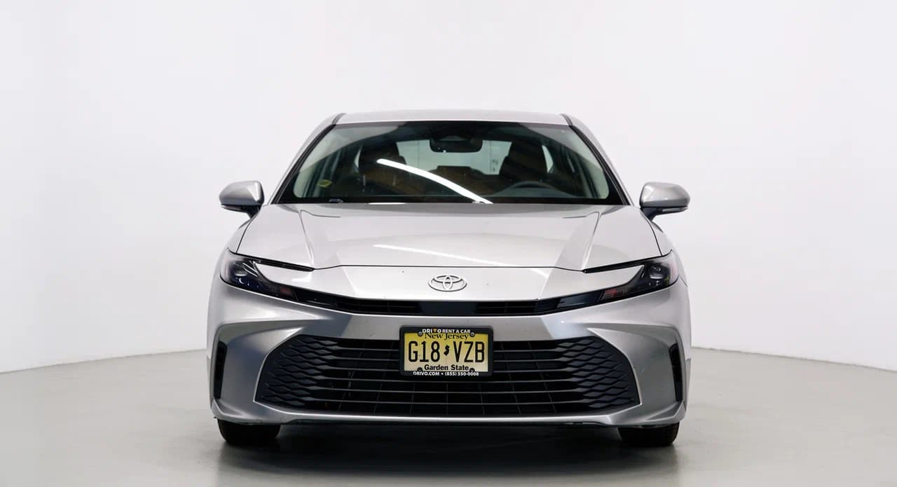Toyota Camry Hybrid 2