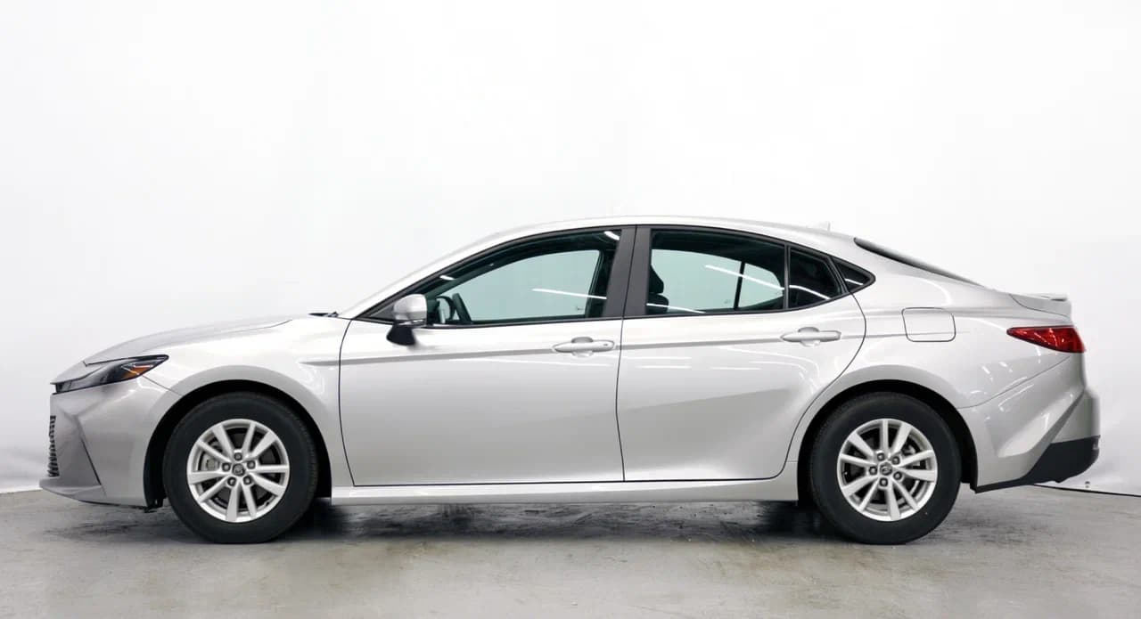 Toyota Camry Hybrid 3